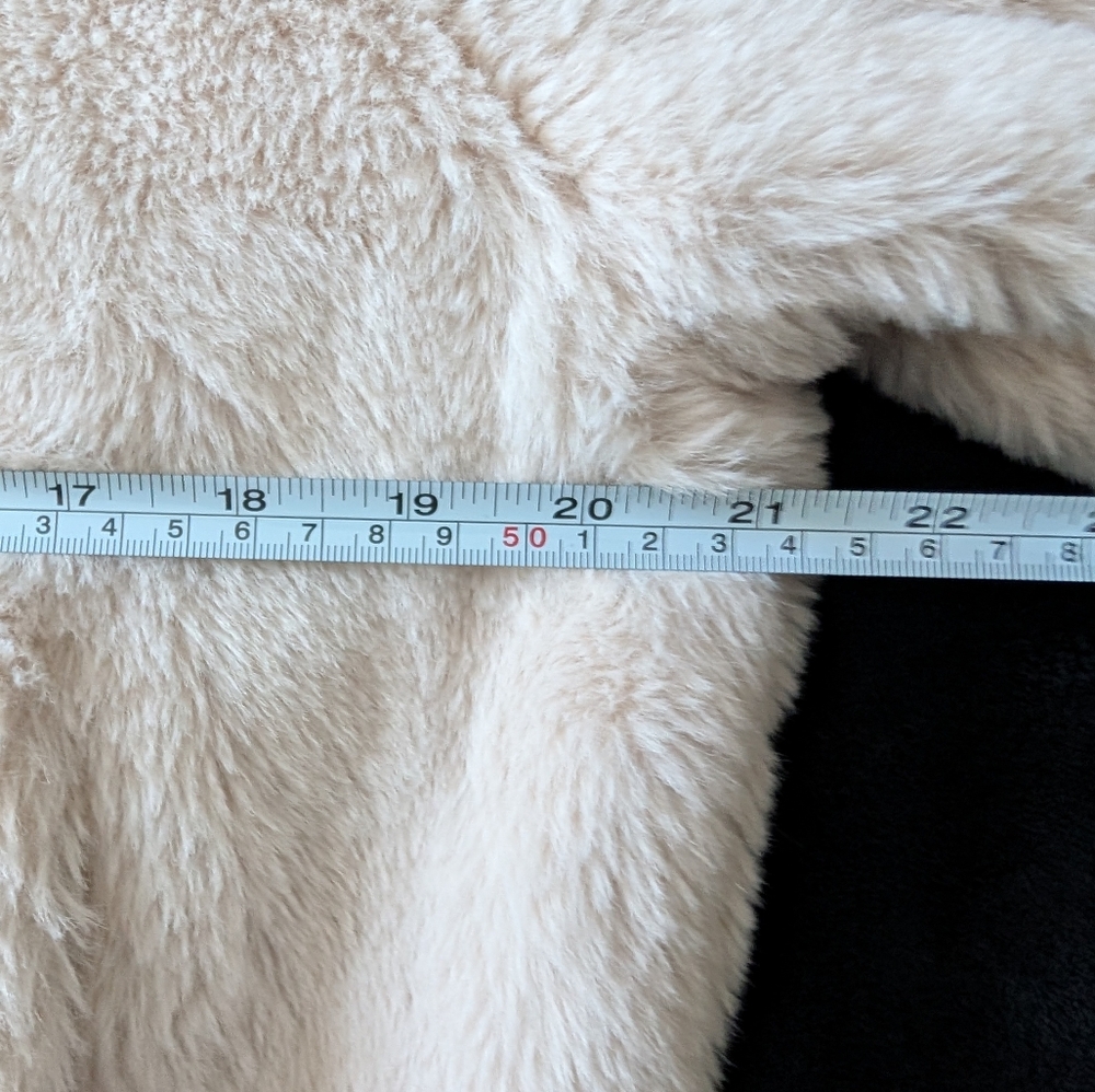 Faux Fur Hooded Cream Beige Cropped Jacket Elevated Loungewear Quiet Luxury XS image 10